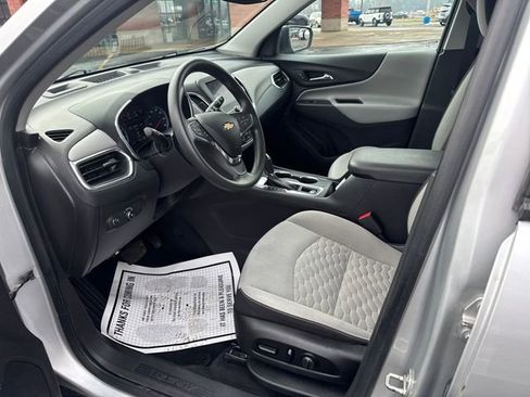 Used 2021 Chevrolet Equinox LS w/ LS Convenience Package FWD image 13
