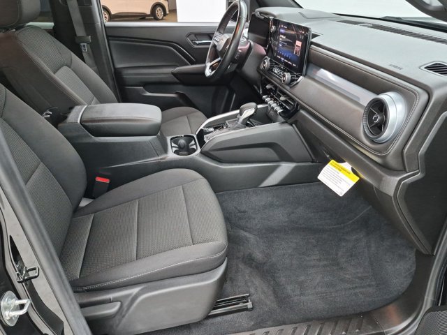 Used 2024 Chevrolet Colorado LT w/ LT Convenience Package RWD image 20