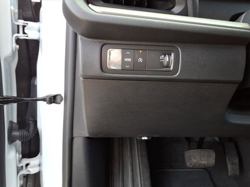 New 2026 Chevrolet Traverse LT w/ Driver Confidence Package image 14