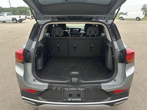 Used 2025 Buick Encore GX Preferred AWD/4WD image 6