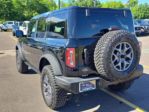 Certified 2025 Ford Bronco Badlands AWD/4WD image 3