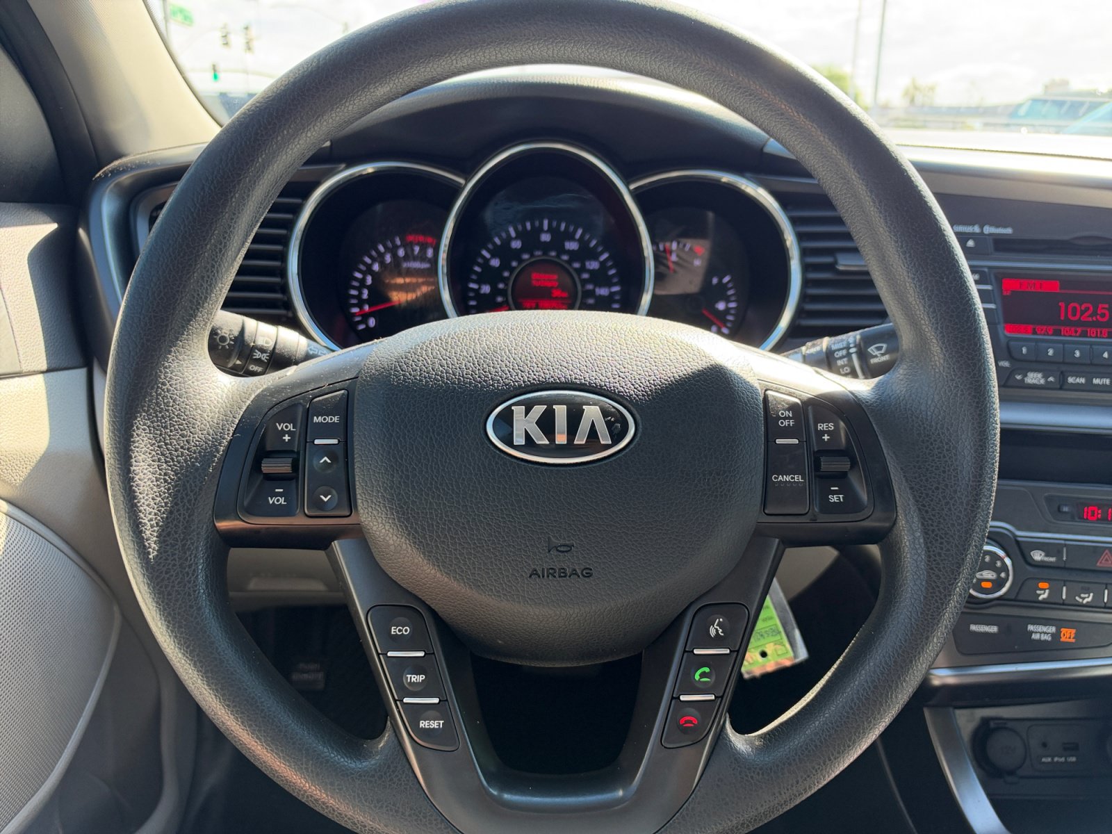 Used 2013 Kia Optima LX FWD image 9