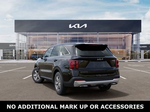 New 2026 Kia Sorento LX FWD image 4