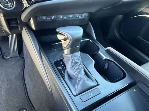 Used 2025 Lexus ES 350 w/ Premium Package image 28