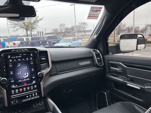 Used 2019 RAM 2500 Laramie image 51