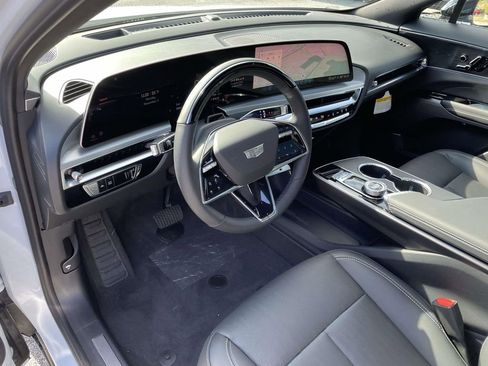 New 2026 Cadillac Lyriq Sport image 17