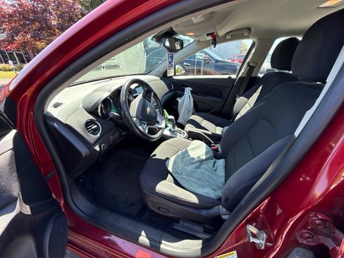 Used 2014 Chevrolet Cruze LT w/ RS Package FWD image 5
