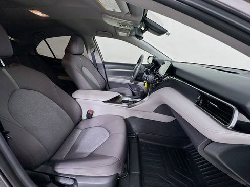 Used 2023 Toyota Camry LE FWD image 33