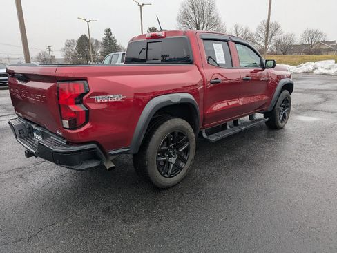 Used 2024 Chevrolet Colorado Trail Boss w/ Technology Package image 8