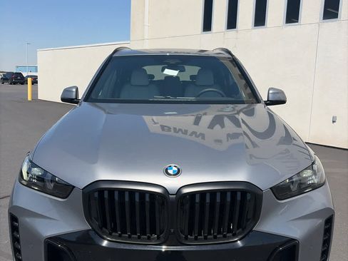 New 2026 BMW X5 sDrive40i w/ M Sport Package RWD image 2