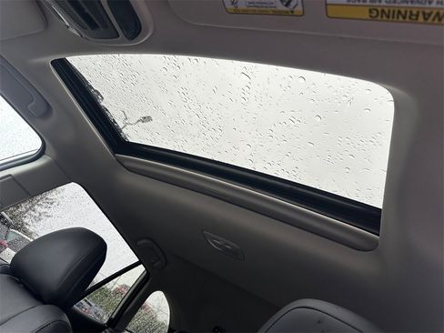 Used 2024 Subaru Outback Limited image 22