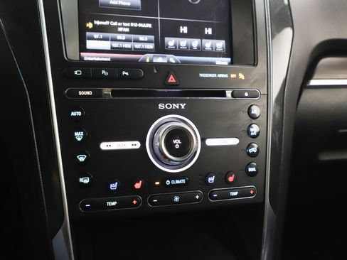 Used 2016 Ford Explorer Limited w/ Equipment Group 301A image 24