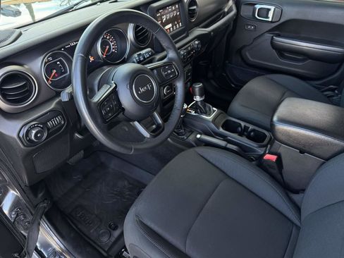 Used 2019 Jeep Wrangler Unlimited Sport S image 15