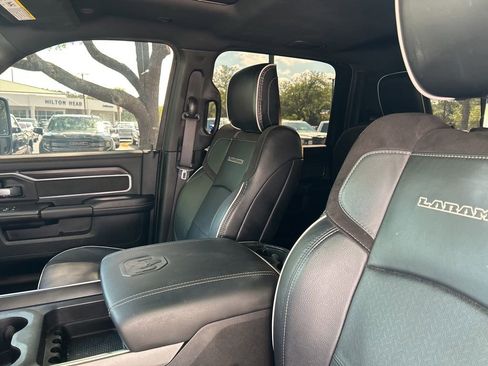 Used 2025 RAM 2500 Laramie AWD/4WD image 9