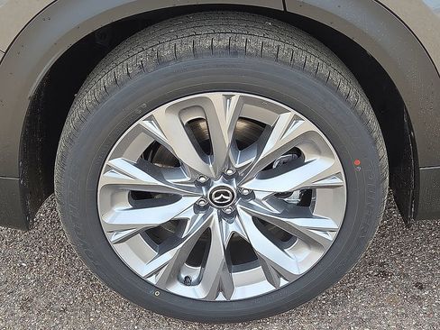 New 2026 MAZDA CX-90 3.3 Turbo w/ Preferred Package AWD/4WD image 10