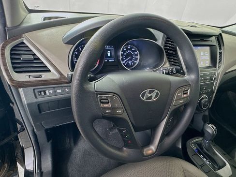 Used 2017 Hyundai Santa Fe Sport image 11