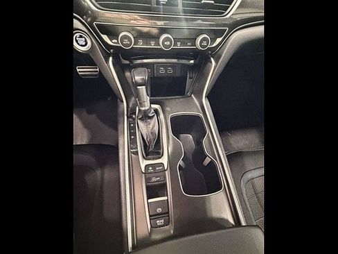 Used 2022 Honda Accord Sport image 10