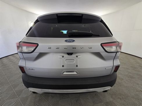 Used 2020 Ford Escape SEL image 11