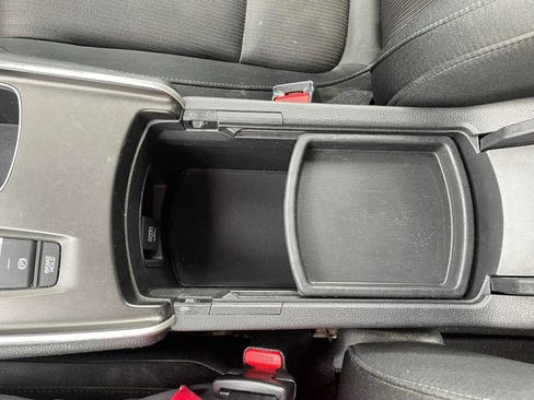 Used 2019 Honda Accord LX image 18