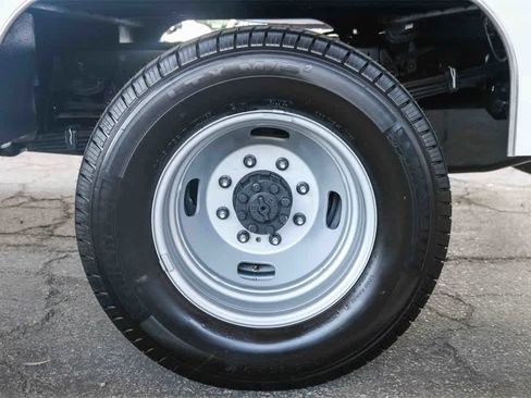 New 2026 Ford F350 XL w/ XL Chrome Package image 14