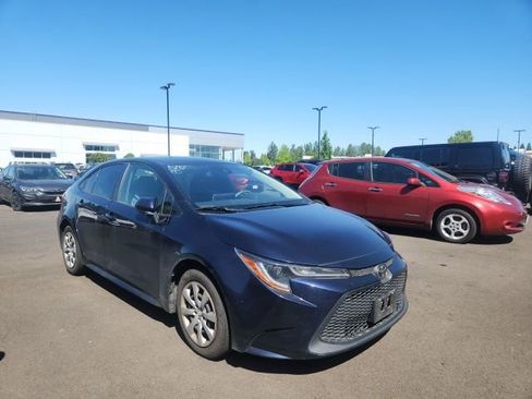 Used 2020 Toyota Corolla LE FWD image 7