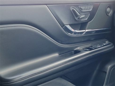 Used 2020 Lincoln Corsair Reserve w/ Equipment Group 201A image 37