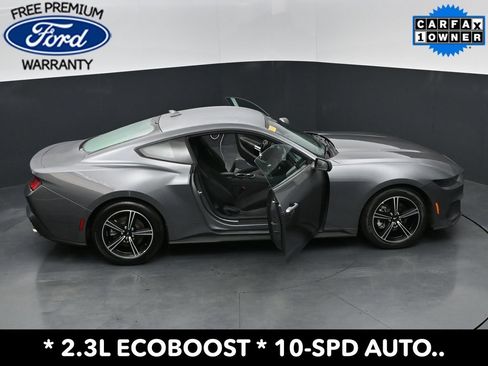 Used 2025 Ford Mustang Coupe RWD image 31