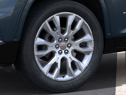 New 2026 GMC Acadia Denali AWD/4WD image 9