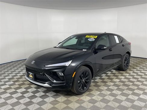 Certified 2025 Buick Envista Sport Touring w/ Convenience II Package image 1