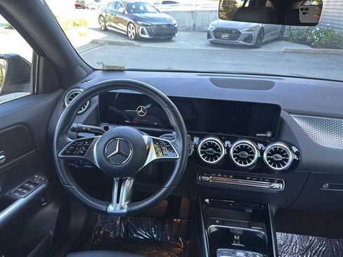 Used 2025 Mercedes-Benz GLA 250 image 10