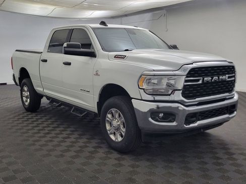 Used 2022 RAM 2500 Big Horn w/ Level C Equiment Group image 7