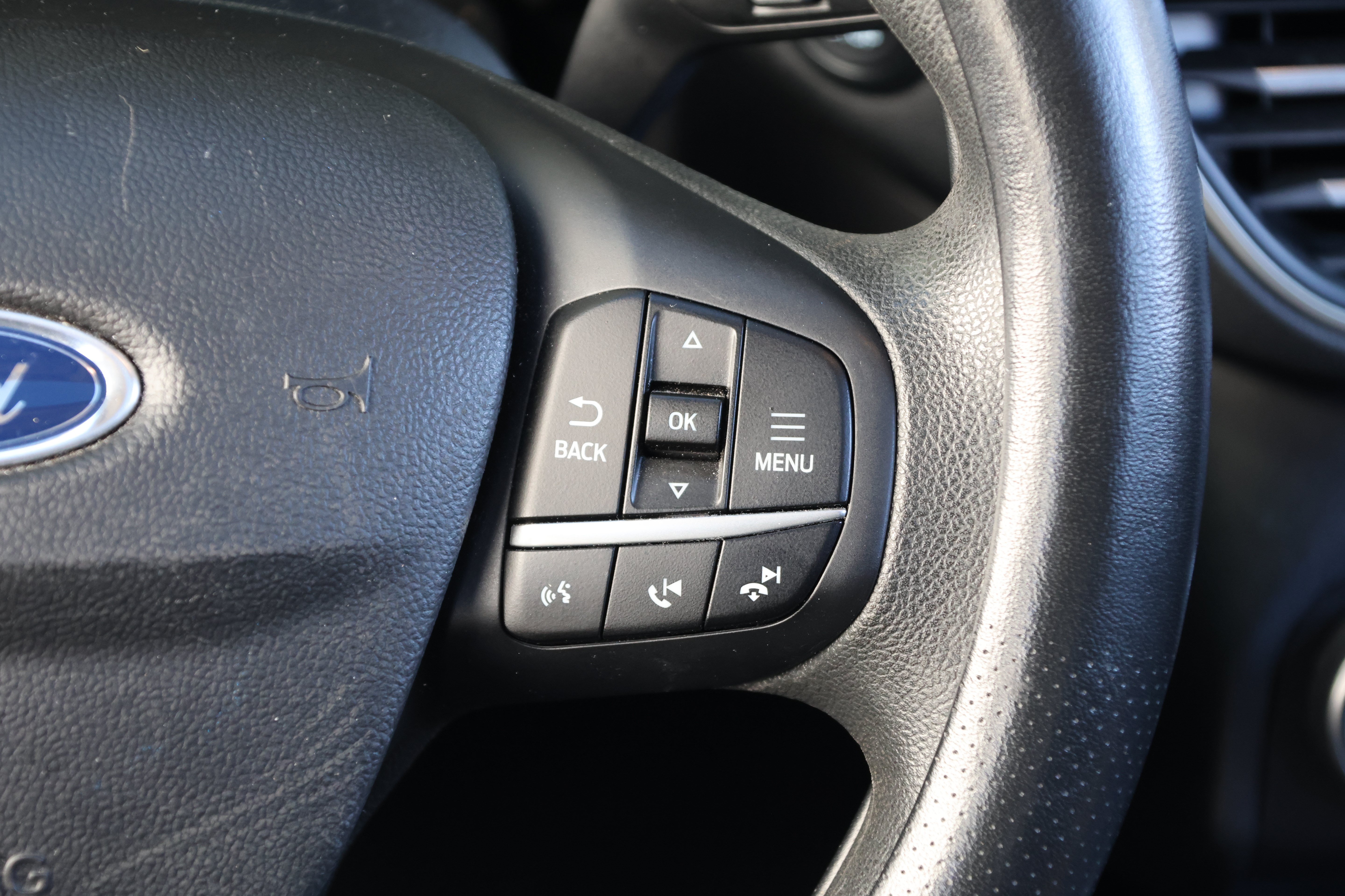 Used 2020 Ford Escape SE FWD image 31