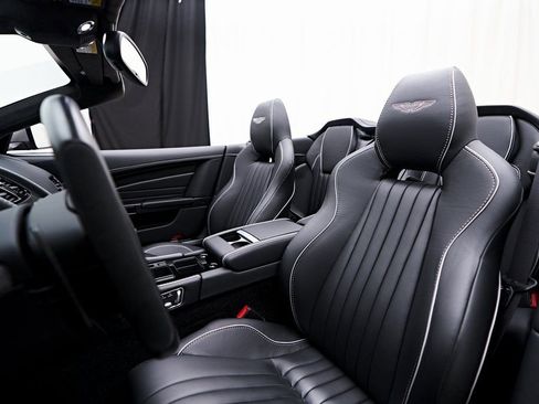 Used 2016 Aston Martin DB9 GT image 65