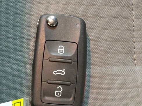 Used 2018 Volkswagen Jetta S image 32