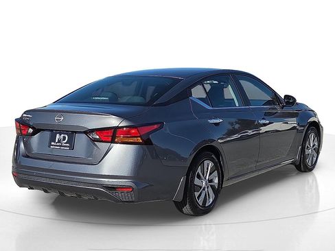 Used 2024 Nissan Altima 2.5 S image 5