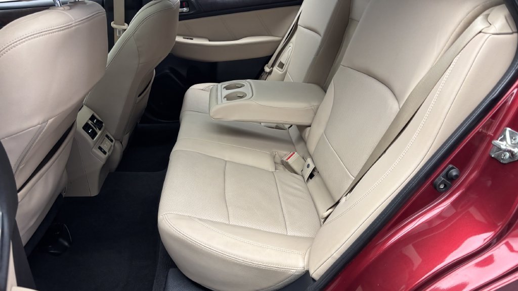Used 2019 Subaru Outback 2.5i Limited AWD/4WD image 33