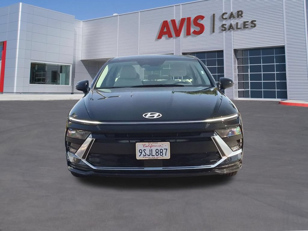 Used 2025 Hyundai Sonata SEL FWD image 2