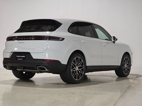 New 2026 Porsche Cayenne AWD/4WD image 9