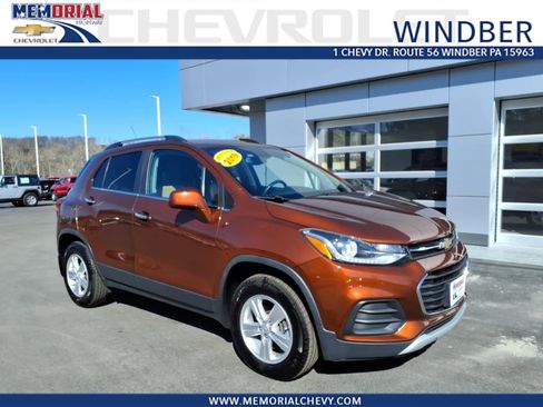 Used 2019 Chevrolet Trax LT w/ LT Convenience Package image 1