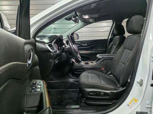 Used 2020 GMC Acadia SLE w/ Driver Convenience Package image 13