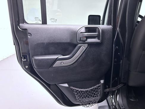 Used 2014 Jeep Wrangler Unlimited Sport w/ Quick Order Package 24S AWD/4WD image 20
