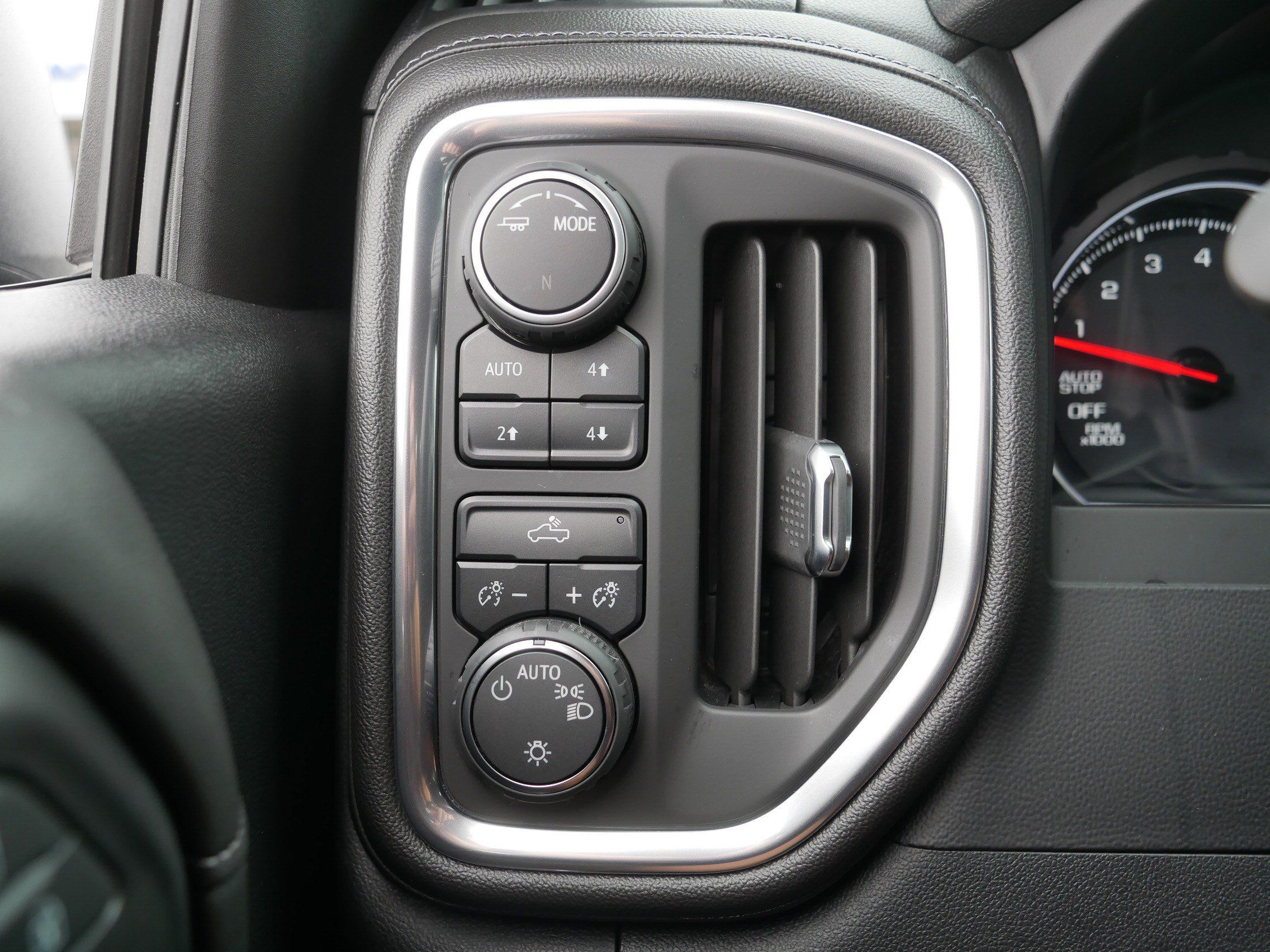 Used 2020 Chevrolet Silverado 1500 LT w/ All-Star Edition AWD/4WD image 26