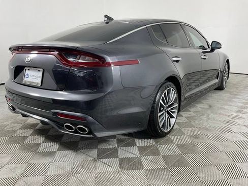 Used 2019 Kia Stinger RWD image 9