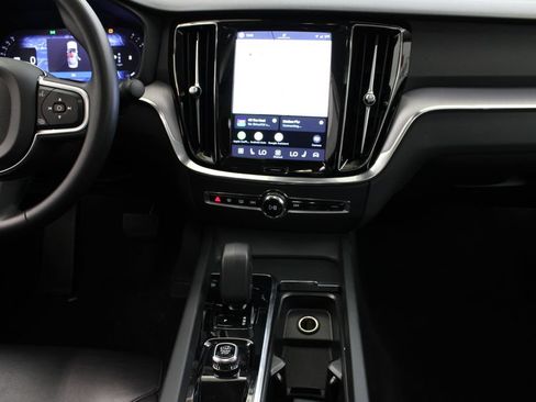 Certified 2024 Volvo S60 B5 Core FWD image 24