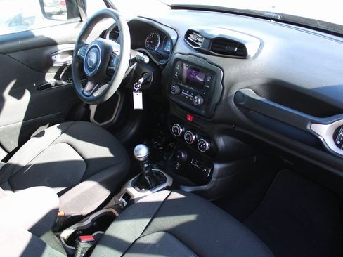 Used 2016 Jeep Renegade Sport w/ Power & Air Group image 17