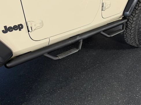 Used 2022 Jeep Wrangler Unlimited Rubicon 4xe w/ Steel Bumper Group image 8