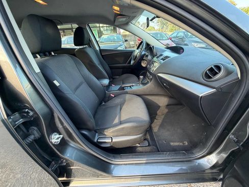 Used 2013 MAZDA MAZDA3 i Touring image 10