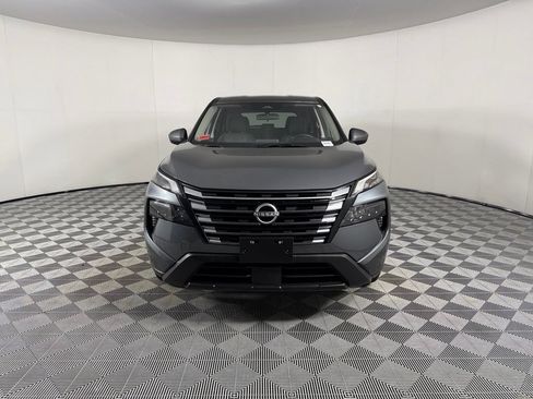 Used 2025 Nissan Rogue SV FWD image 3