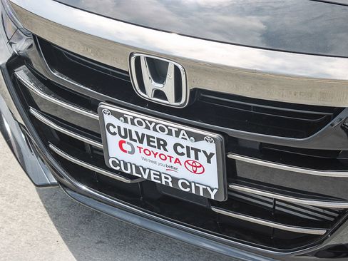 Used 2022 Honda Accord Sport image 6