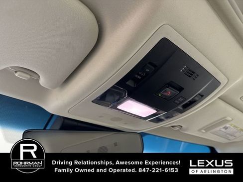 Certified 2025 Lexus ES 300h Ultra Luxury image 12